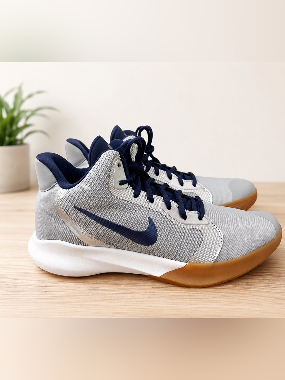 Nike Precision III Men’s Basketball Shoes Size 10.5 White Navy Gum EUC